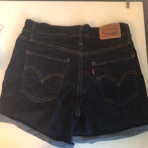 Levi’s shorts